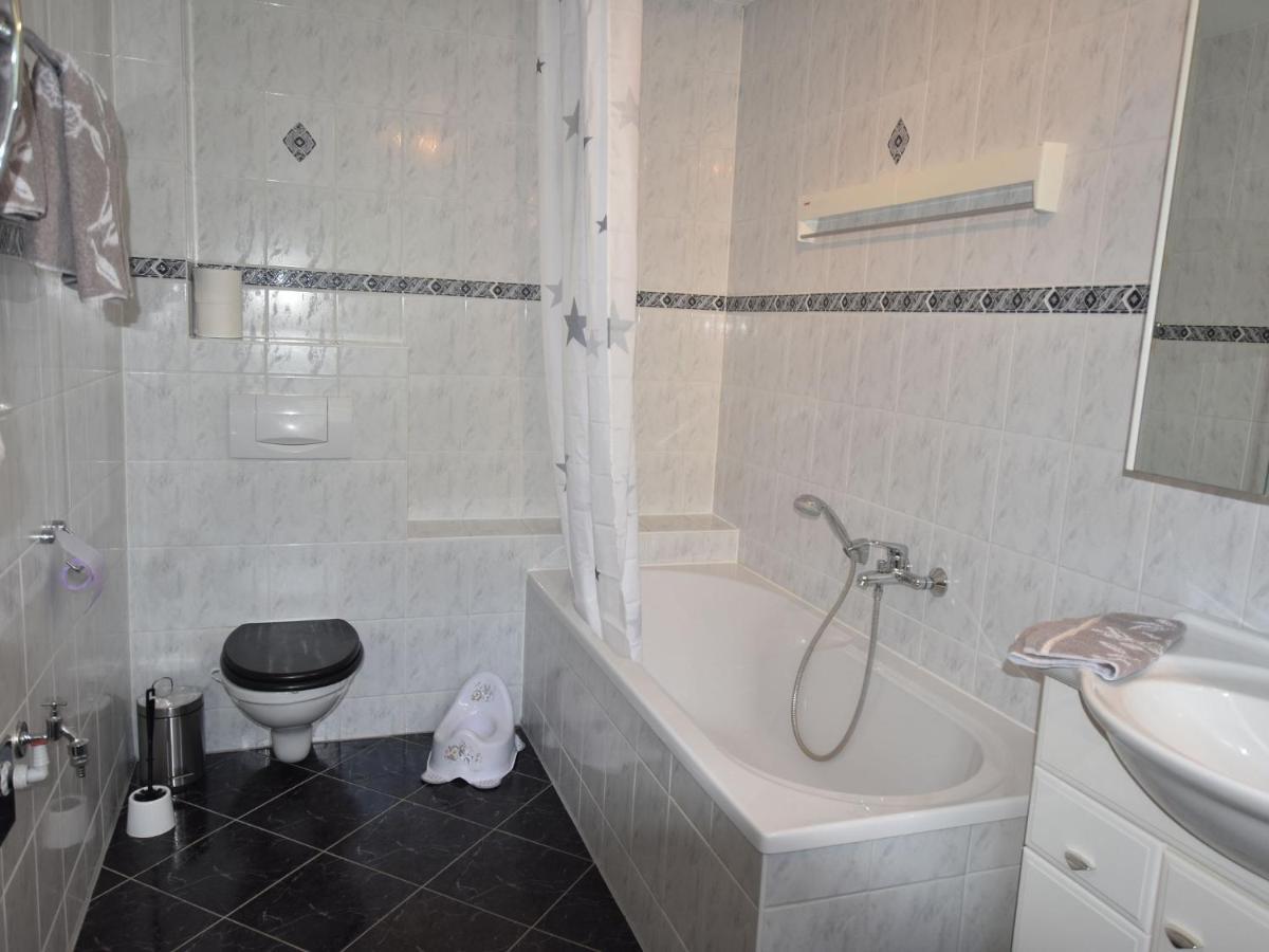 Modern Bungalow In Kroepelin With Garden Villa Rom bilde
